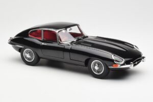 Jaguar E-Type 3.8 Series 1 Zwart Kyosho 1:18 08954BK Metaal — afbeelding 6 van 8