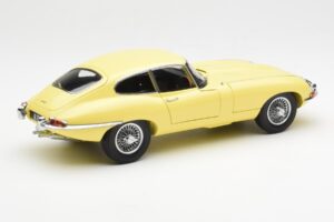 Jaguar E-Type 3.8 Series 1 Lichtgeel Kyosho 1:18 08954LY Metaal — afbeelding 3 van 8