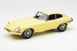 Jaguar E-Type 3.8 Series 1 Lichtgeel Kyosho 1:18 08954LY Metaal