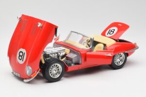 Jaguar E-Type Cabriolet Rood Bburago 1:18 3016 Metaal — afbeelding 2 van 8