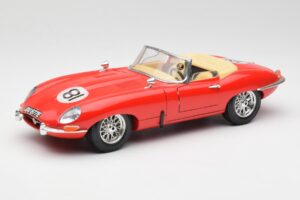 Jaguar E-Type Cabriolet Rood Bburago 1:18 3016 Metaal