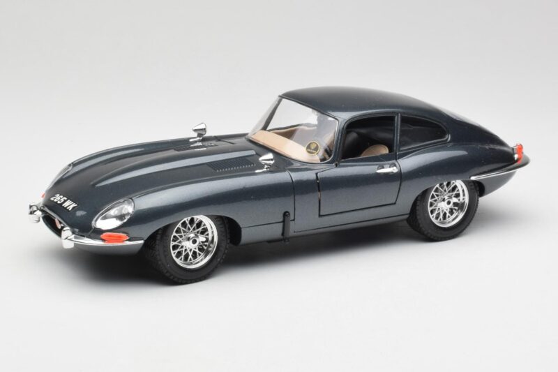 Jaguar E-Type Series 1 Groen Bburago 1:18 3018-M1 Metaal