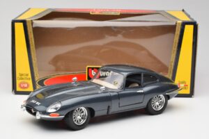 Jaguar E-Type Grijs Bburago 1:18 30018 Metaal — afbeelding 8 van 8