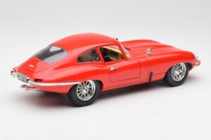 Jaguar E-Type Rood Bburago 1:18 3018 Metaal — afbeelding 3 van 8