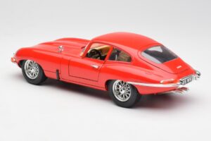 Jaguar E-Type Rood Bburago 1:18 3018 Metaal — afbeelding 7 van 8