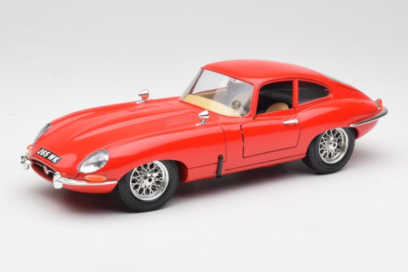 Jaguar E-Type Rood Bburago 1:18 3018 Metaal