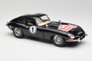Jaguar E-Type Series 1 #1 British Racing Green Bburago 1:18 3018-M3 Metaal — afbeelding 6 van 8