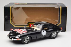 Jaguar E-Type Series 1 #1 British Racing Green Bburago 1:18 3018-M3 Metaal — afbeelding 8 van 8