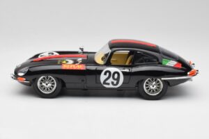Jaguar E-Type #29 Zwart Bburago 1:18 3018-M4 Metaal — afbeelding 4 van 8