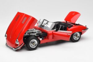 Jaguar E-Type Roadster Series III V12 Rood AUTOart 1:18 73523 Metaal — afbeelding 2 van 8
