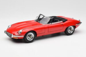 Jaguar E-Type Roadster Series III V12 Rood AUTOart 1:18 73523 Metaal