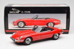 Jaguar E-Type Roadster Series III V12 Rood AUTOart 1:18 73523 Metaal — afbeelding 8 van 8