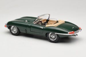 Jaguar E-Type Series 1 Roadster Groen Bburago 1:18 3016-M1 Metaal — afbeelding 7 van 8