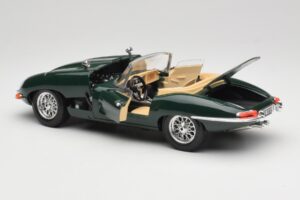 Jaguar E-Type Series 1 Roadster Groen Bburago 1:18 3018-M5 Metaal — afbeelding 5 van 8