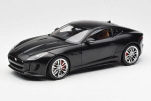 Jaguar F-Type R X152 Mat Zwart AUTOart 1:18 73652 Composiet