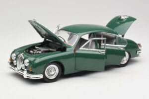 Jaguar Mark II British Racing Groen & Blauw Interieur Maisto 1:18 59001 Metaal — afbeelding 2 van 8