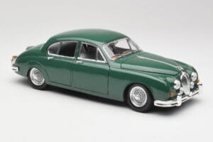 Jaguar Mark II British Racing Groen & Blauw Interieur Maisto 1:18 59001 Metaal — afbeelding 6 van 8