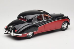 Jaguar Mk VIII Zwart & Donkerrood BoS Models 1:18 BOS408 Hars — afbeelding 2 van 6