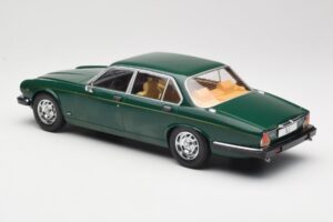 Jaguar XJ Series III Donkergroen MCG 1:18 MCG18175 Metaal — afbeelding 5 van 6