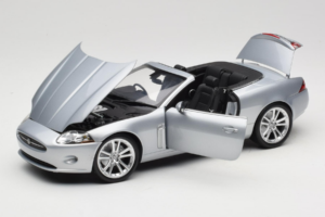 Jaguar XK X150 Cabriolet Zilver Minichamps 1:18 153130533 Metaal — afbeelding 2 van 8