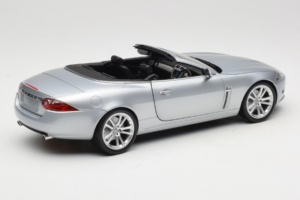 Jaguar XK X150 Cabriolet Zilver Minichamps 1:18 153130533 Metaal — afbeelding 3 van 8