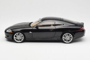 Jaguar XK-R X150 Midnight Zwart AUTOart 1:18 73632 Metaal — afbeelding 4 van 8