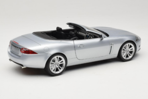 Jaguar XK X150 Cabriolet Zilver Minichamps 1:18 150130531 Metaal — afbeelding 3 van 8