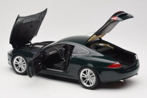 Jaguar XK X150 Coupe Groen Minichamps 1:18 150130501 Metaal — afbeelding 5 van 8