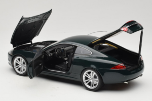 Jaguar XK X150 Groen Minichamps 1:18 150130500 Metaal — afbeelding 5 van 8