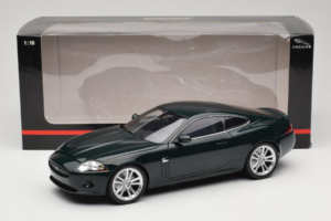 Jaguar XK X150 Groen Minichamps 1:18 150130500 Metaal — afbeelding 8 van 8