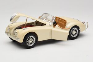 Jaguar XK120 Wit Eduscho 1:18 7482-1HTH Metaal — afbeelding 2 van 8