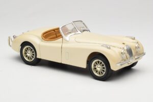 Jaguar XK120 Wit Eduscho 1:18 7482-1HTH Metaal — afbeelding 6 van 8