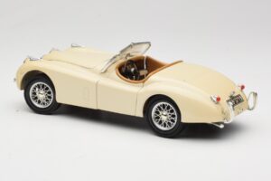 Jaguar XK120 Wit Eduscho 1:18 7482-1HTH Metaal — afbeelding 7 van 8