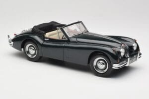 Jaguar XK140 Drophead Coupe Zwart Sun Star 1:18 2802 Metaal — afbeelding 6 van 8