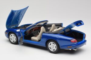 Jaguar XK8 X100 Cabriolet Azure Blauw Maisto 1:18 50286 Metaal — afbeelding 5 van 8