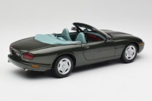 Jaguar XKR X100 Cabriolet Groen Maisto 1:18 37800-M1 Metaal — afbeelding 3 van 8