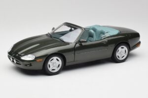 Jaguar XKR X100 Cabriolet Groen Maisto 1:18 37800-M1 Metaal
