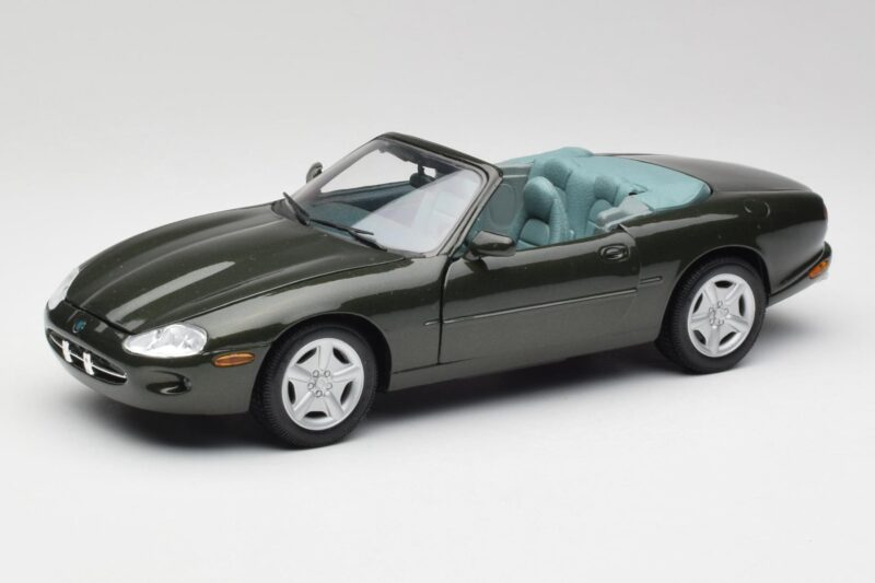 Jaguar XKR X100 Cabriolet Groen Maisto 1:18 37800-M1 Metaal