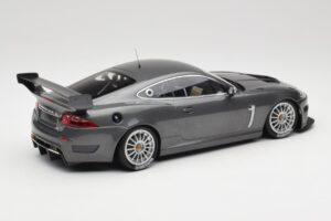 Jaguar XKR GT3 Grey Metallic Minichamps 1:18 150081390 Metaal — afbeelding 2 van 6