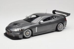 Jaguar XKR GT3 Grey Metallic Minichamps 1:18 150081390 Metaal