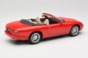Jaguar XKR X100 Rood Maisto 1:18 50330 Metaal — afbeelding 3 van 8