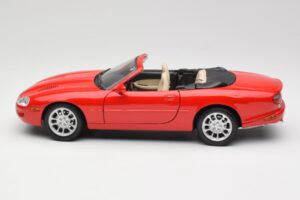 Jaguar XKR X100 Rood Maisto 1:18 50330 Metaal — afbeelding 4 van 8