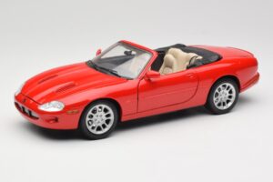Jaguar XKR X100 Rood Maisto 1:18 50330 Metaal