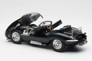Jaguar XKSS Steve McQueen Personal Car AUTOart 1:18 73526 Metaal — afbeelding 5 van 8
