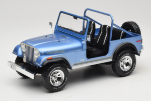 Jeep CJ-7 Laredo Blauw MCG 1:18 MCG18553 Metaal