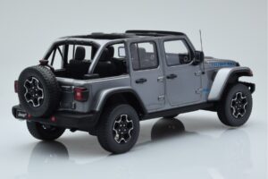 Jeep Wrangler 4xe Zilver GT Spirit 1:18 GT419 Hars — afbeelding 2 van 6