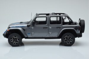 Jeep Wrangler 4xe Zilver GT Spirit 1:18 GT419 Hars — afbeelding 3 van 6