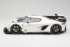 Koenigsegg Jesko Attack Crystal White Pearl GT Spirit 1:12 GT501 Hars — afbeelding 3 van 6