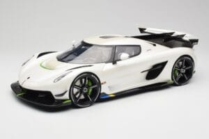 Koenigsegg Jesko Attack Crystal White Pearl GT Spirit 1:12 GT501 Hars