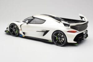 Koenigsegg Jesko Attack Crystal White Pearl GT Spirit 1:12 GT501 Hars — afbeelding 5 van 6